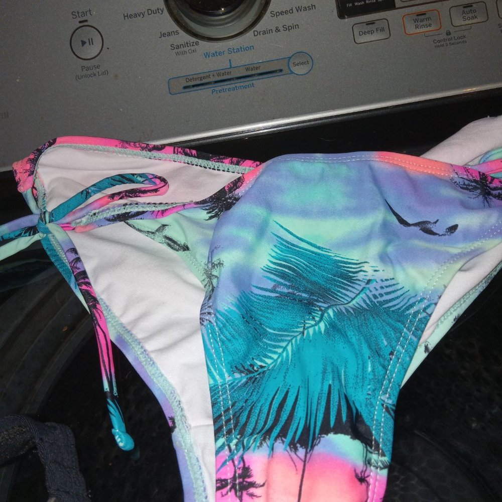Women's Bikini Op - Picture 3 of 11